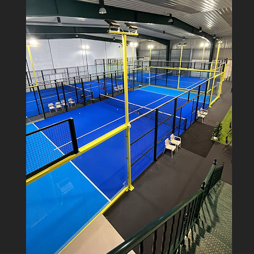 I&CO Padel Center en Bárcena de Cicero