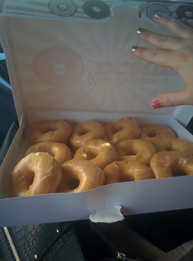 Coffee Shop «Dixie Cream Donuts», reviews and photos, 3210 Orange Ave, Fort Pierce, FL 34947, USA