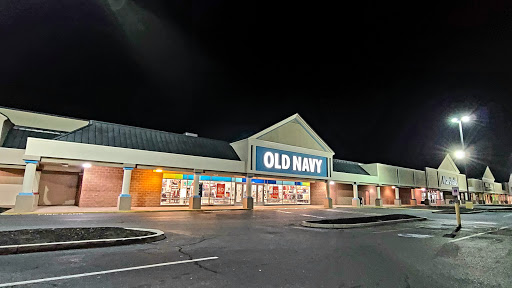 Clothing Store «Old Navy», reviews and photos, 25 Hazard Ave, Enfield, CT 06082, USA