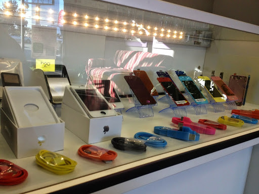 Cell Phone Store «Cracked Myphone Cellphone & Computer Repair IPhone Repair Tablet Repair», reviews and photos, 20949 Norwalk Blvd, Lakewood, CA 90715, USA