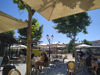 Atmosphère du Café Starbucks Coffee - AUTOGRILL Village de Marques Miramas - n°1