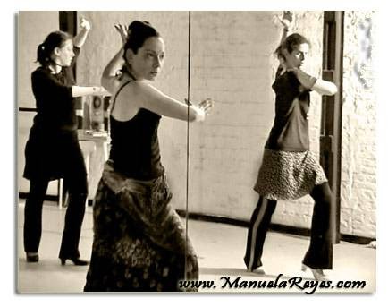 Manuela Reyes - Escuela de Flamenco en Sevilla, Spain
