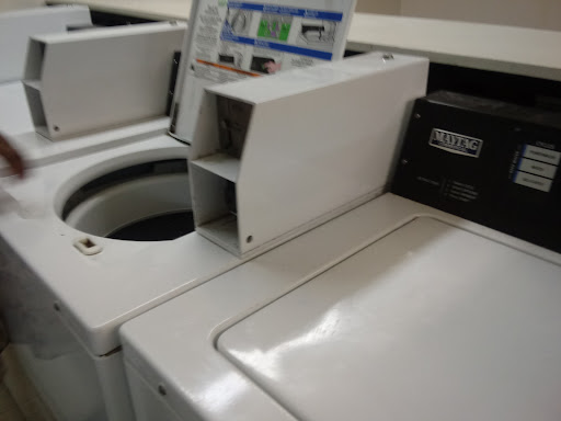 Laundromat «Fabric Care Washateria», reviews and photos, 2928 Government St, Baton Rouge, LA 70806, USA