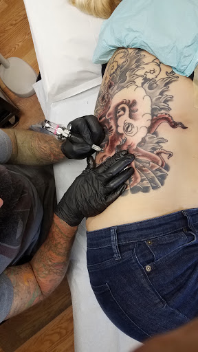 Tattoo Shop «Love Hate Tattoo», reviews and photos, 217 1/2 Alexander St, Rochester, NY 14607, USA