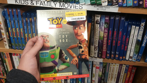 Book Store «Half Price Books», reviews and photos, 31 Orland Square Dr, Orland Park, IL 60462, USA