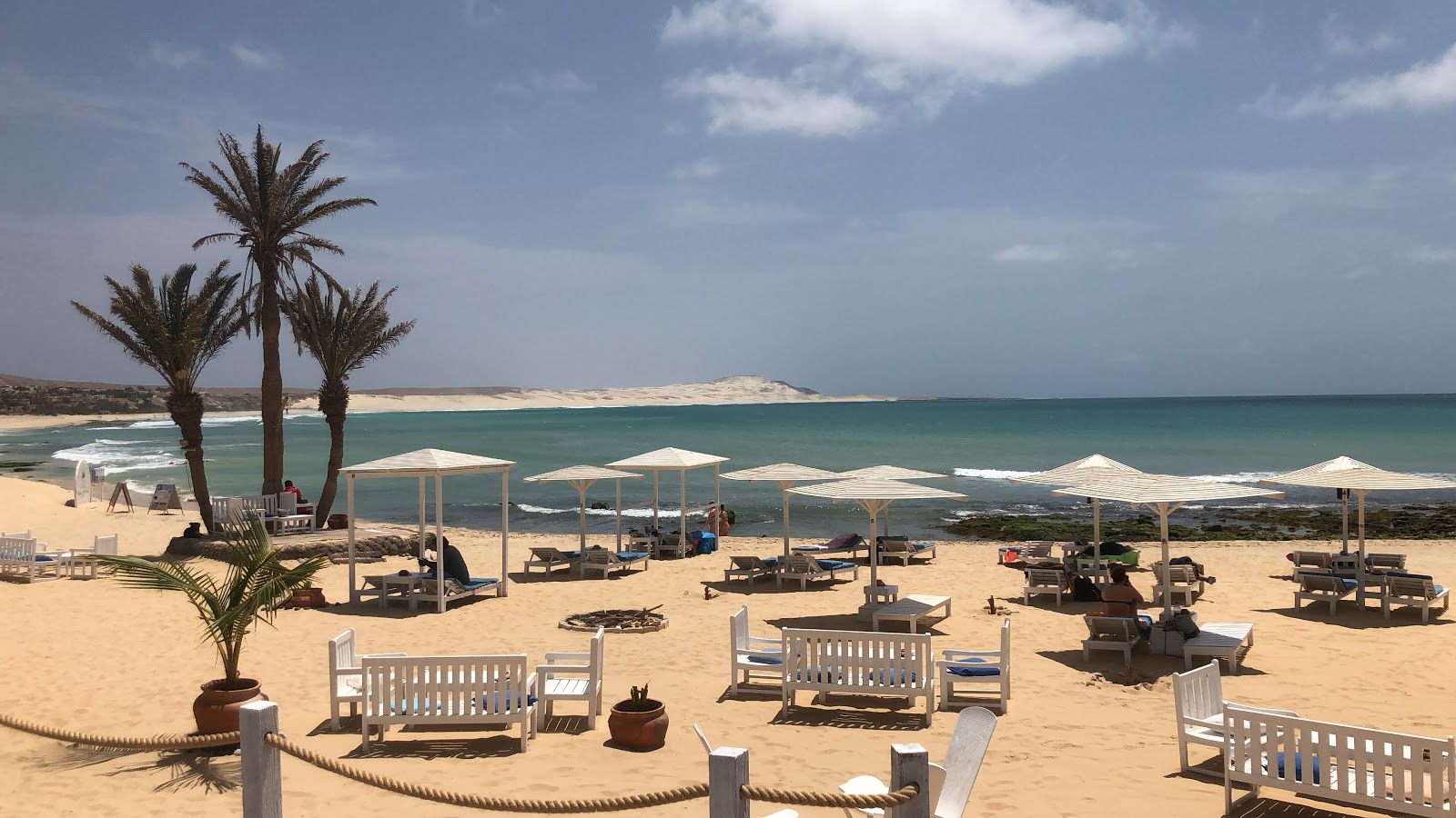 Foto de Chaves Beach com água cristalina superfície