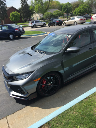 Honda Dealer «David Hobbs Honda», reviews and photos, 6100 N Green Bay Ave, Glendale, WI 53209, USA