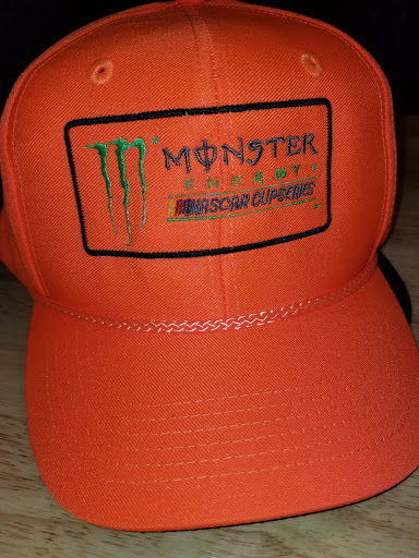 Airbrushing Service «Midwest Ink Airbrushing & Custom T-shirt Screen Print Shop», reviews and photos, 4733 S Ashland Ave, Chicago, IL 60609, USA