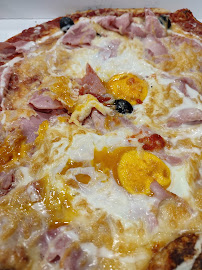 Plats et boissons du Pizzas à emporter Dell'Pizz BRIVE - Pizzeria au Feu de bois à Brive-la-Gaillarde - n°2