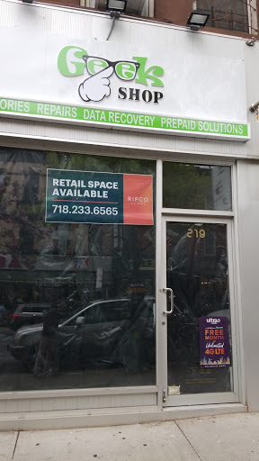 Computer Repair Service «Geek Shop», reviews and photos, 4917 5th Ave, Brooklyn, NY 11220, USA