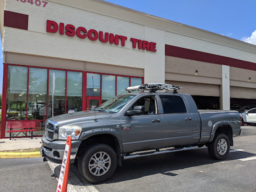 Tire Shop «Discount Tire Store - Clermont, FL», reviews and photos, 16407 FL-50, Clermont, FL 34711, USA