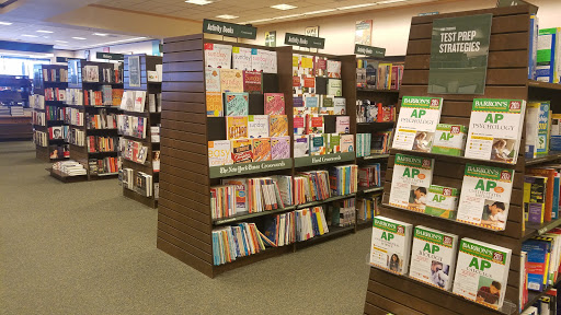 Book Store «Barnes & Noble», reviews and photos, 4325 24th Ave, Fort Gratiot Twp, MI 48059, USA