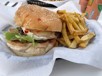 Plats et boissons du Restaurant de hamburgers Aura Burger and Coffee - Burger à la française - Café - Service Livraison - La Grande-Motte - n°20