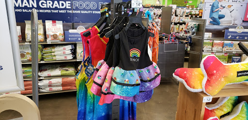 Pet Supply Store «Petco Animal Supplies», reviews and photos, 8966 S Broadway Ave #112, Tyler, TX 75703, USA