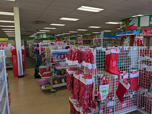 Dollar Store «Dollar Tree», reviews and photos, 823 N Broad St, Middletown, DE 19709, USA