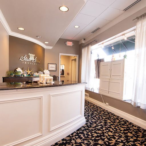 Jewelry Store «State Street Jewelers», reviews and photos, 230 W State St, Geneva, IL 60134, USA