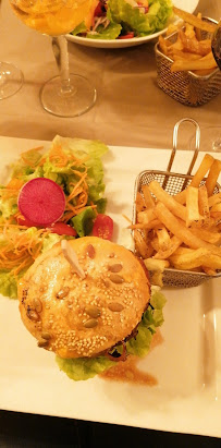 Hamburger du Restaurant Les Terrasses du mini golf à Luc-sur-Mer - n°3