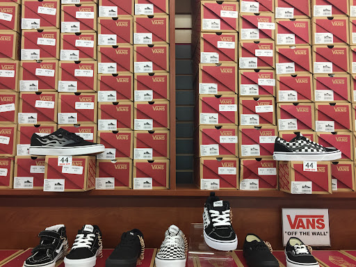 Shoe Store «Shoe City - Orange», reviews and photos, 969 N Tustin St, Orange, CA 92867, USA