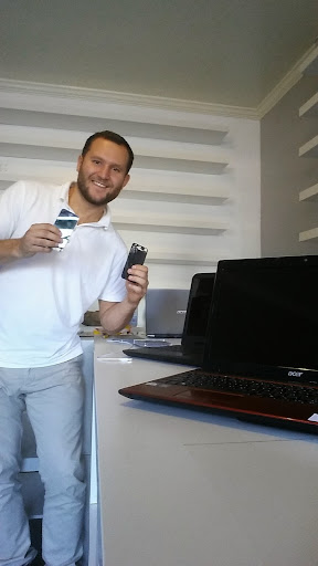 Computer Repair Service «Computer Answers», reviews and photos, 455 Graham Ave, Brooklyn, NY 11222, USA