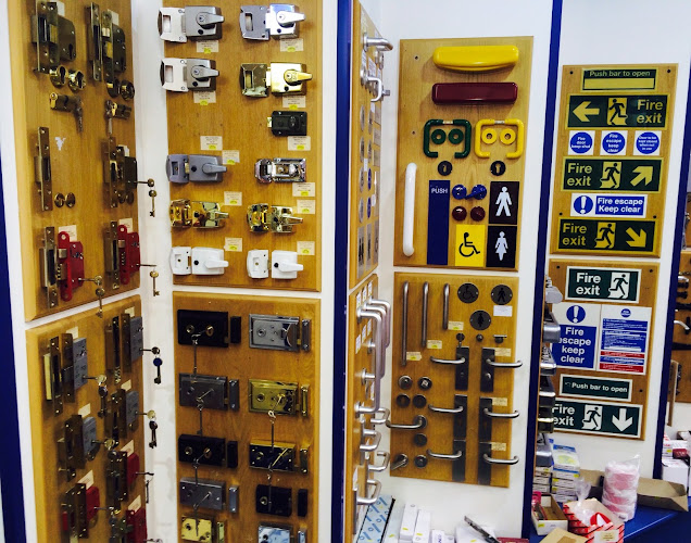 Comments and reviews of DPR Tools & Ironmongery