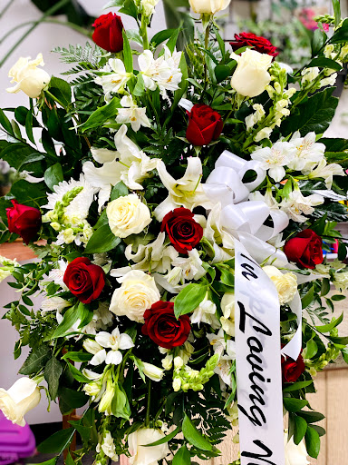 Florist «Wishing Well Floral», reviews and photos, 5656 Hood St #108, West Linn, OR 97068, USA