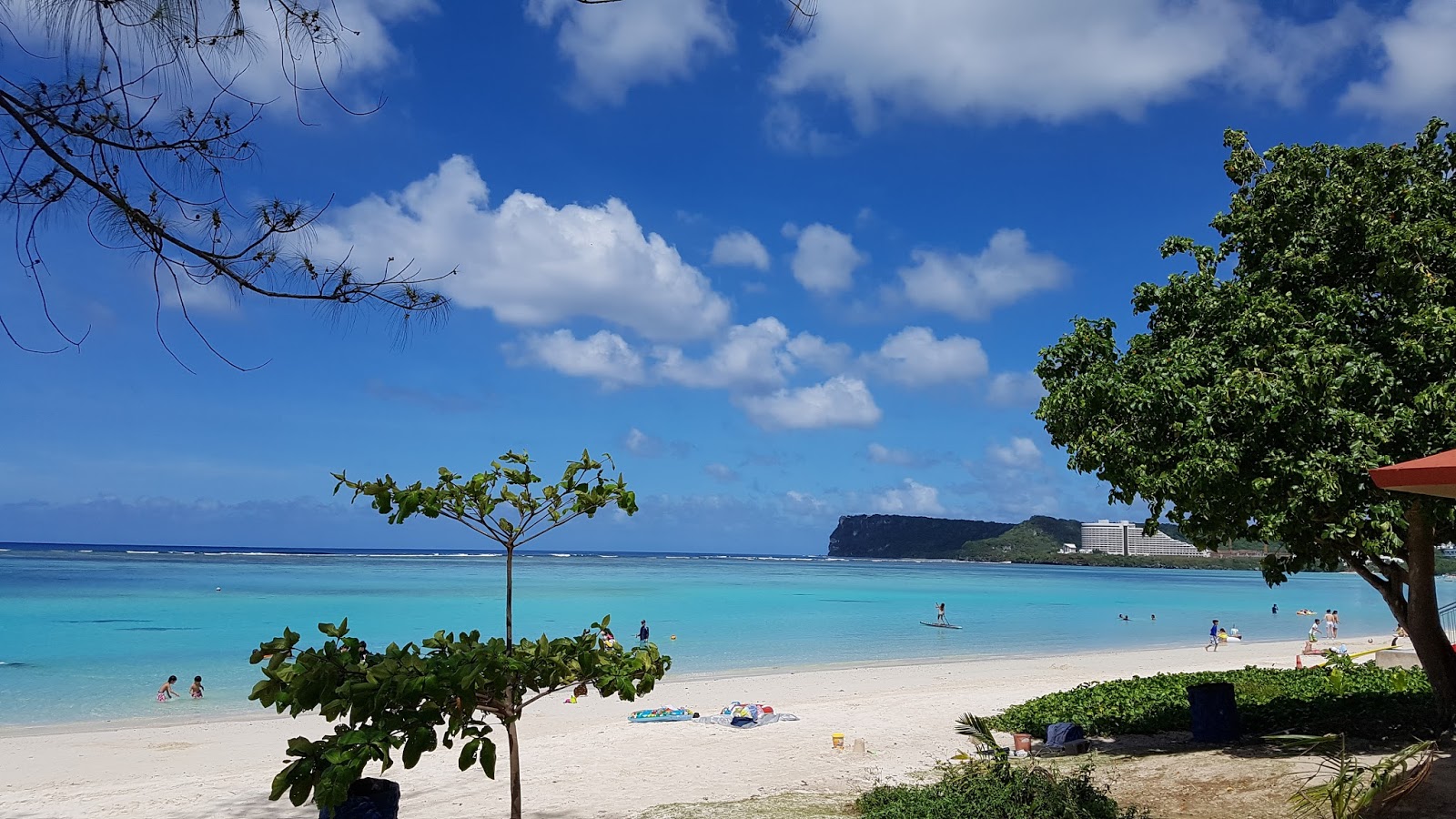 Foto de Matapang Beach Park con muy limpio nivel de limpieza