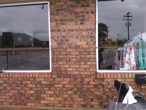 Shopping Mall «Parkway Shopping Center», reviews and photos, 1211 Porter Wagoner Blvd, West Plains, MO 65775, USA