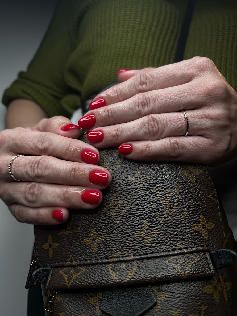 Russian nails Los Angeles 90017