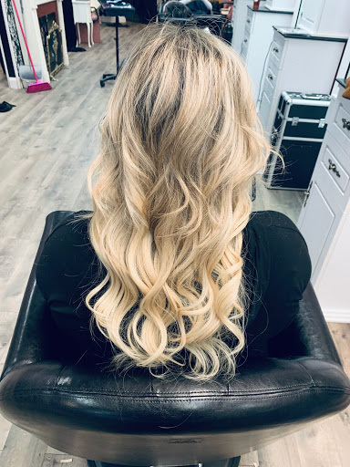 Beauty Salon «Primp Parlour», reviews and photos, 909 E Aurora Rd, Macedonia, OH 44056, USA