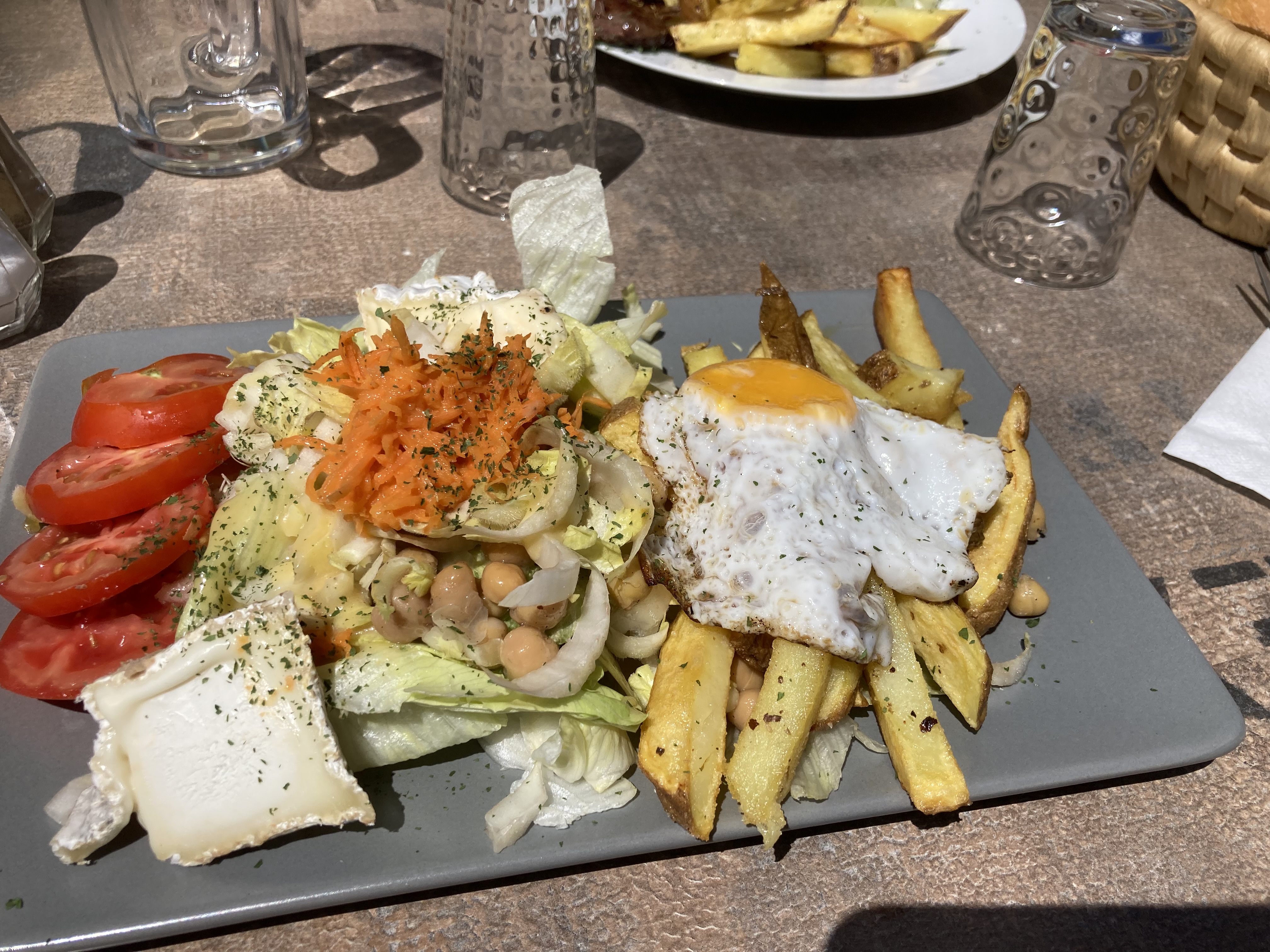 Photo n° 1 de l'avis de thea. fait le 11/05/2023 à 11:10