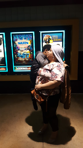 Movie Theater «Regal Cinemas Warrington Crossing 22 & IMAX», reviews and photos, 140 Easton Rd, Warrington, PA 18976, USA