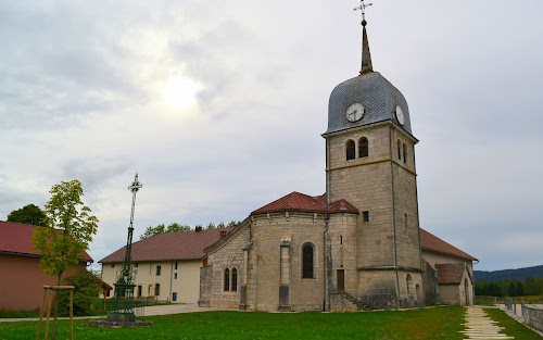 attractions Abbaye du Grandvaux Grande-Rivière Château