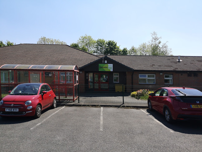 Reviews of Rossington Family Hub in Doncaster - School
