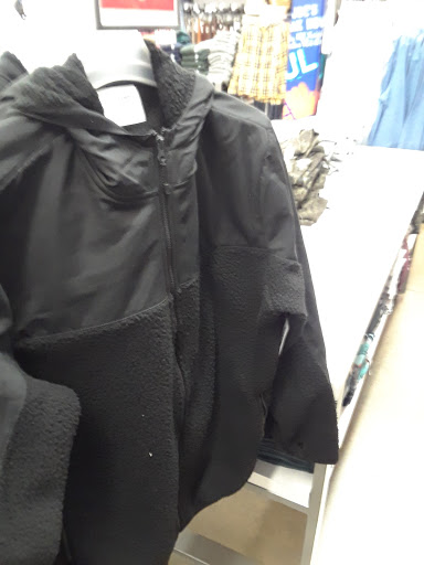 Clothing Store «Old Navy», reviews and photos, 2155 22nd St, Oak Brook, IL 60523, USA