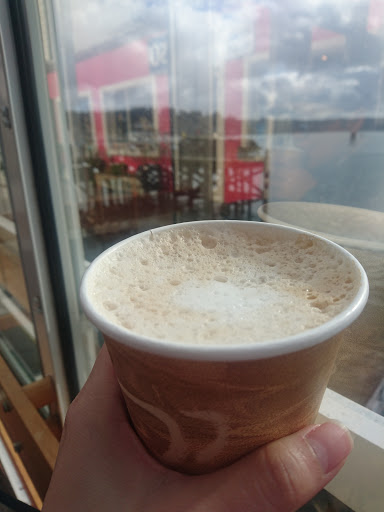 Coffee Shop «Bayscapes Gallery & Coffee house», reviews and photos, 333 SW Bay Blvd, Newport, OR 97365, USA