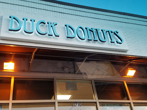 Donut Shop «Duck Donuts», reviews and photos, 1710 Kenilworth Ave #220, Charlotte, NC 28203, USA