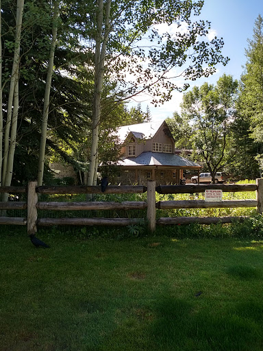 Live Music Venue «Benedict Music Tent and Harris Concert Hall», reviews and photos, 960 N 3rd St, Aspen, CO 81611, USA