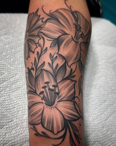 Explore cover up tattoo ideas on thigh, creative tattoo ideas in Uvalde, available at Artistik Kreationz 96