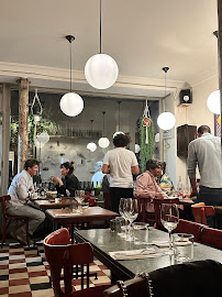Atmosphère du Restaurant Le bon, la butte à Paris - n°3