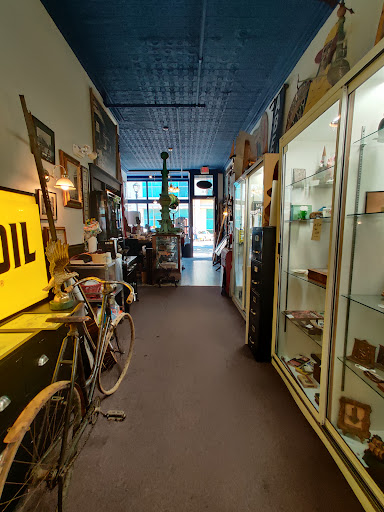 Abe's Old Hat Antiques