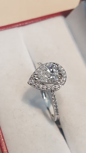 Jewelry Store «OC Diamond Estate Jewelry», reviews and photos, 138 S Glassell St, Orange, CA 92866, USA