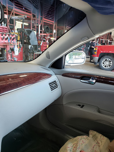 Tire Shop «Discount Tire Store - Burton, MI», reviews and photos, 4210 E Court St, Burton, MI 48509, USA