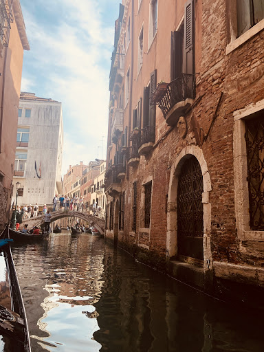 Hair Salon «Vogue Hair Extensions Salon», reviews and photos, 8355 Gaylord Pkwy #300, Frisco, TX 75034, USA