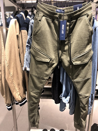 Tiendas para comprar pantalones chinos hombre Houston