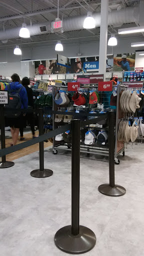 Sportswear Store «Columbia Sportswear Outlet», reviews and photos, 1659 94th Dr F250, Vero Beach, FL 32966, USA