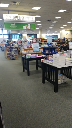 Book Store «Barnes & Noble», reviews and photos, 3120 Fairlane Dr, Allen Park, MI 48101, USA