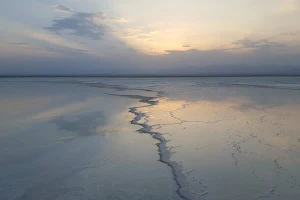 Lake Karum image