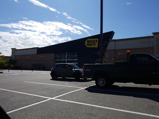 Electronics Store «Best Buy», reviews and photos, 3105 Main St, Mohegan Lake, NY 10547, USA