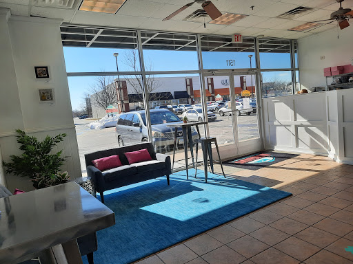 Market «Kickshaws Downtown Market», reviews and photos, 101 William St, Fredericksburg, VA 22401, USA