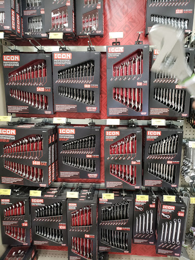 Hardware Store «Harbor Freight Tools», reviews and photos, 668 N. Riverside, Clarksville, TN 37040, USA